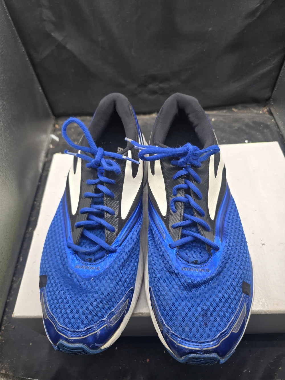 Blue Running Shoes‎ with White Accents